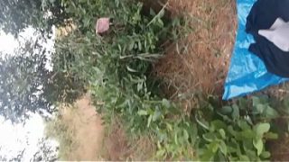 “Uma aventura inesperada com uma milf bbw madura num cenário natura ao ar livre Veja como tudo aconteceu.”
